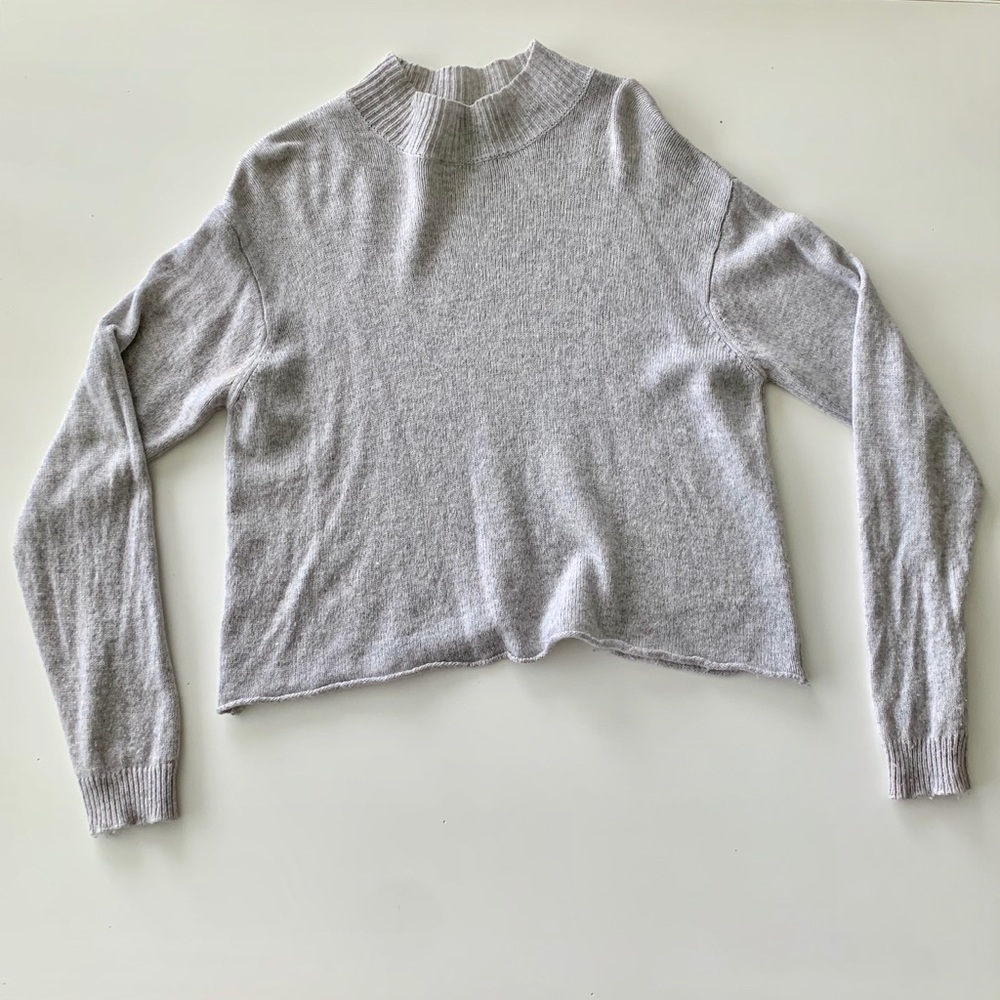 Brandy Melville light grey turtleneck sweater - Picture 1 of 3